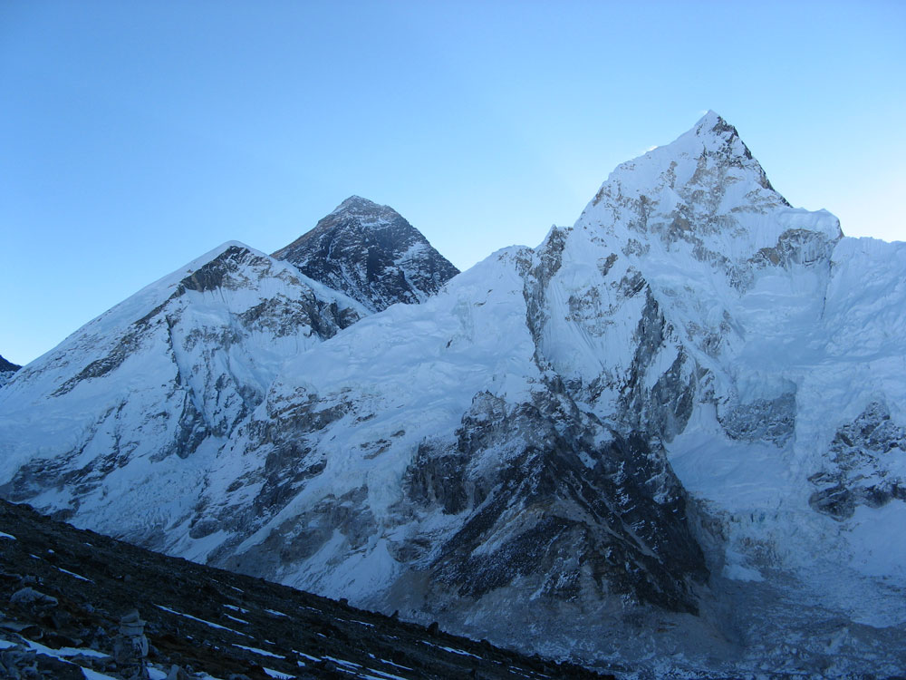 HOW LONG TO HIKE TO EVEREST BASE CAMP